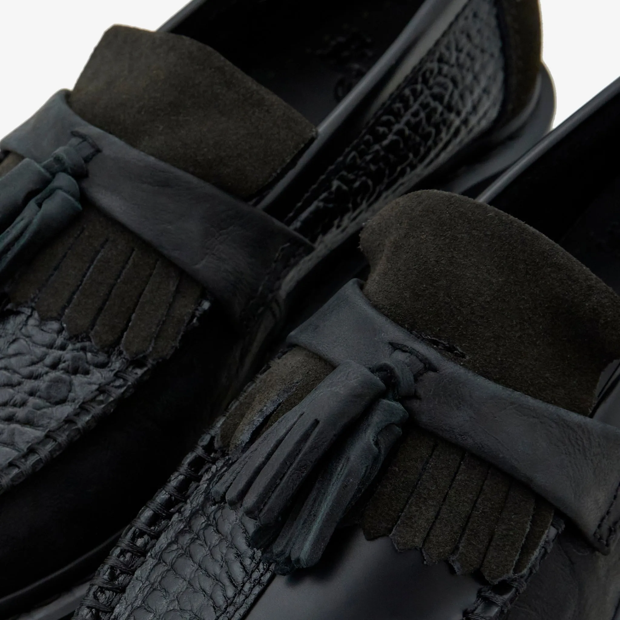 Adrian Tassel Loafer Black Polished Smooth | Black Extreme