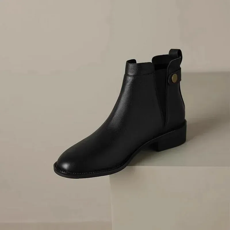 Caitria™ | Soft leather chelsea boots with thick heels