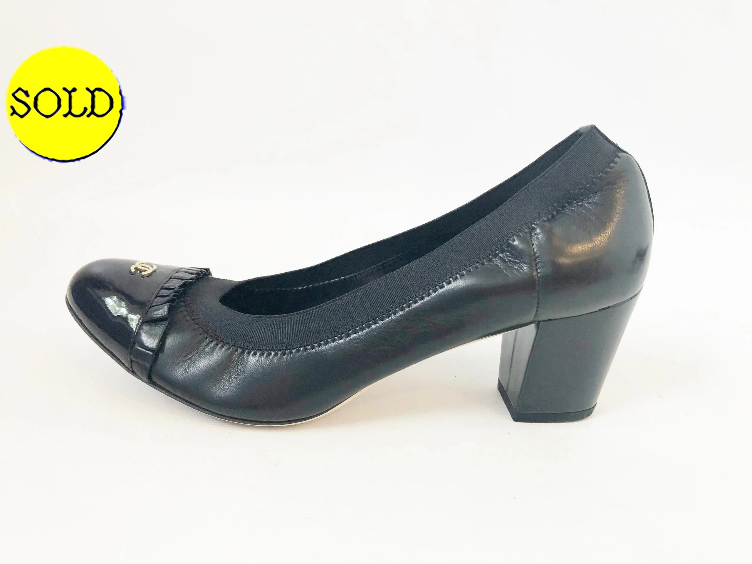 Chanel Cap-Toe Ruffle Pump Size 40 It (10 Us)