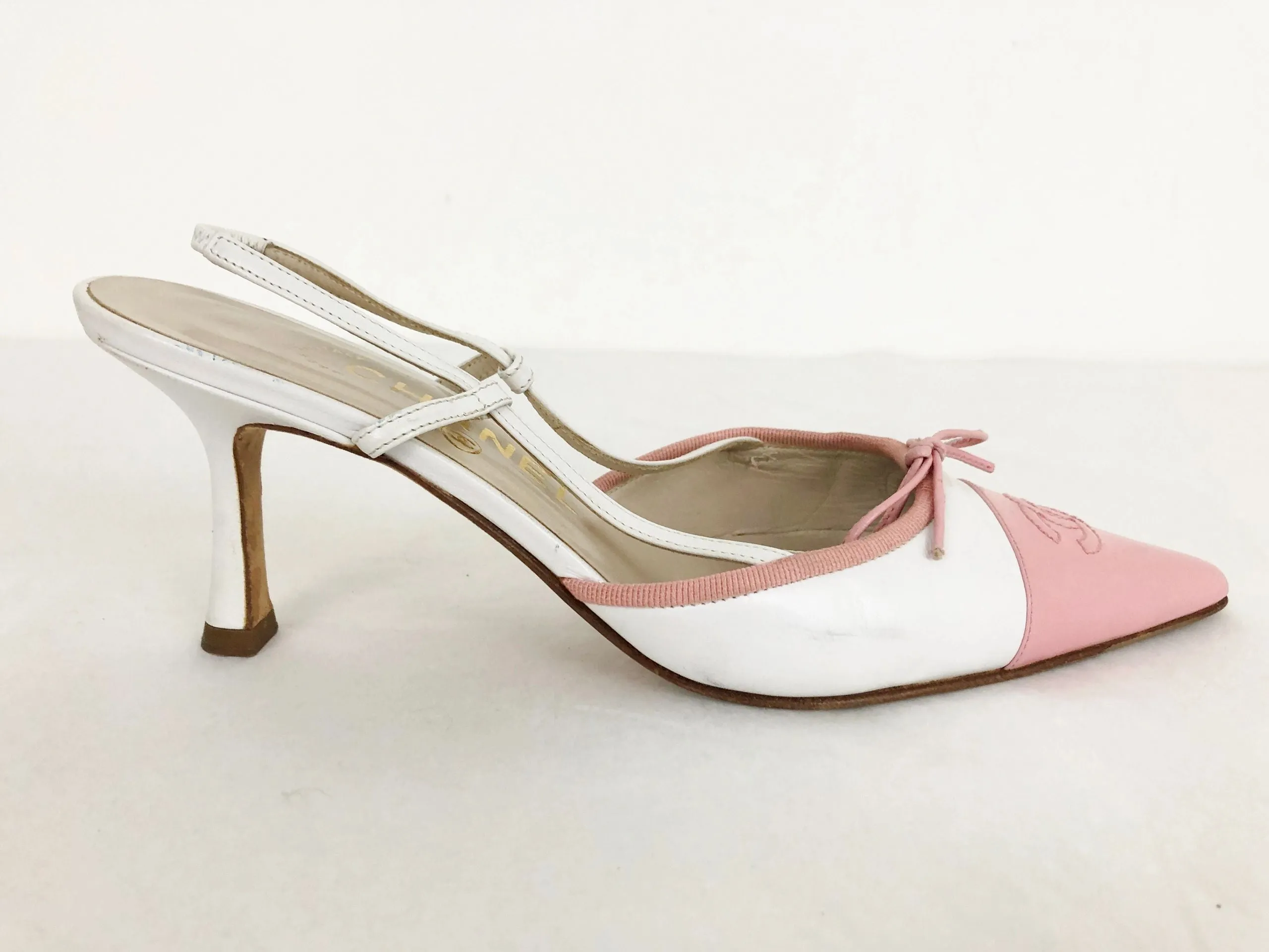 Chanel Cc Cap-Toe Slingbacks Size 37 It (7 Us)