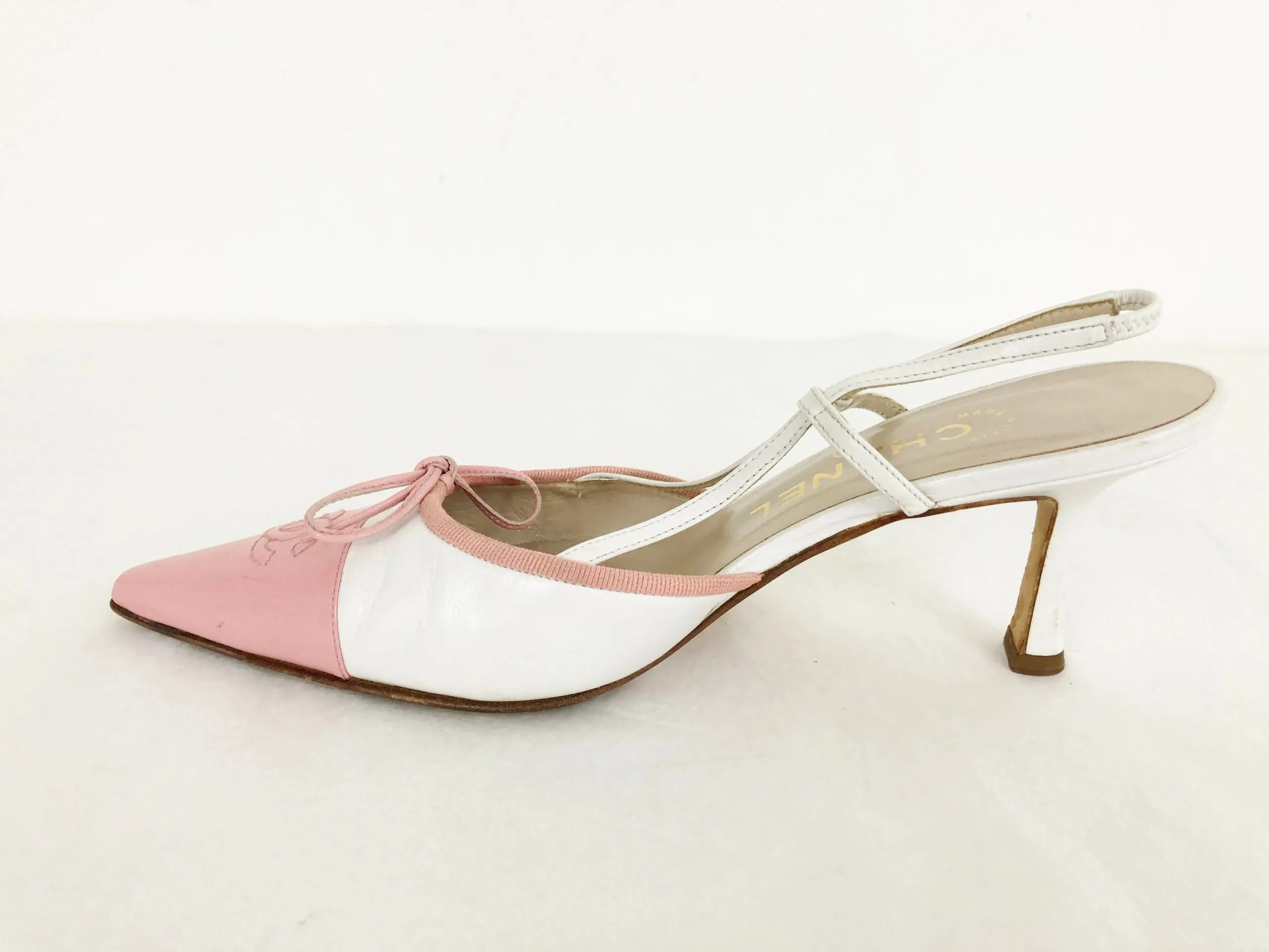 Chanel Cc Cap-Toe Slingbacks Size 37 It (7 Us)