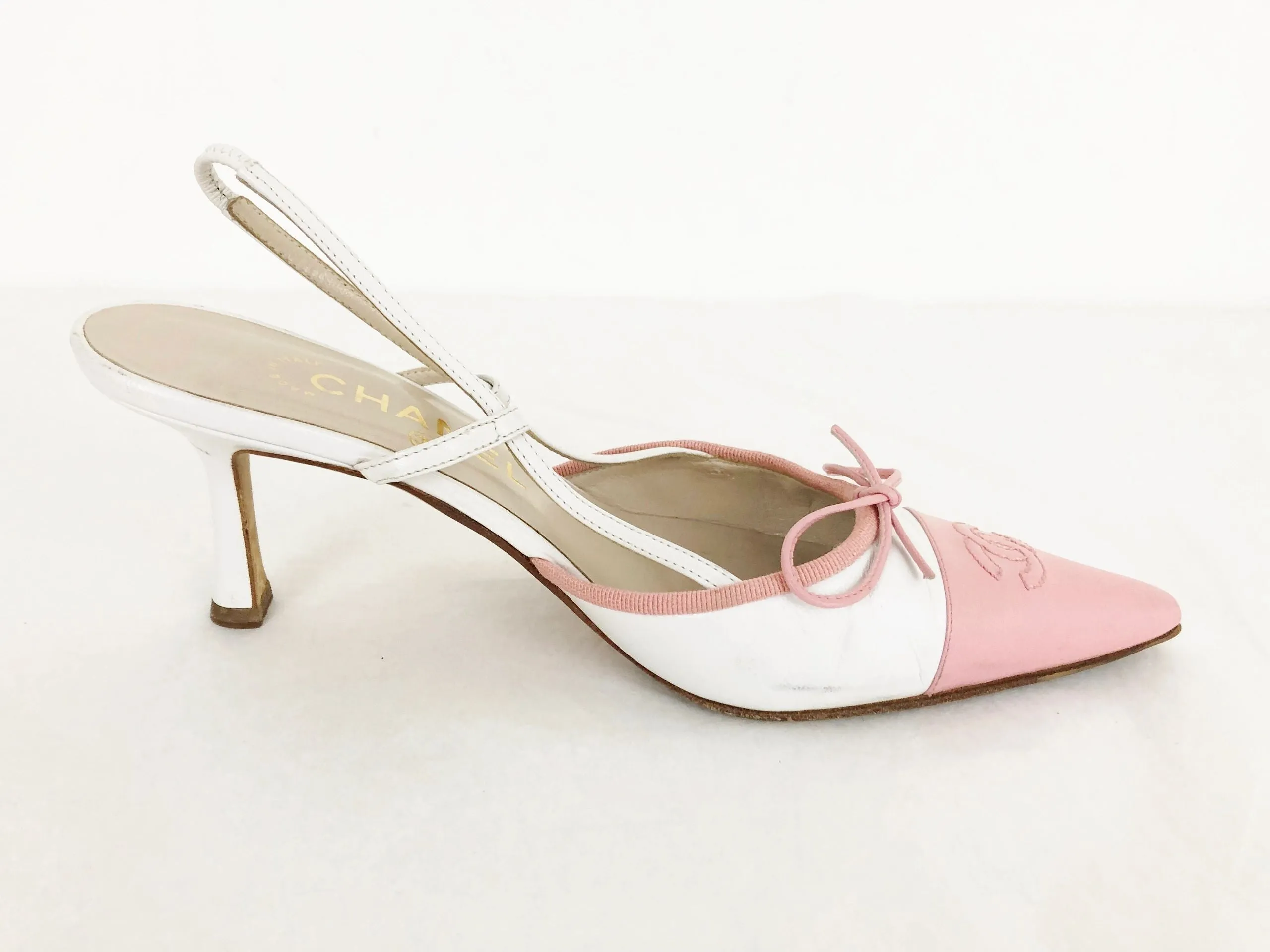 Chanel Cc Cap-Toe Slingbacks Size 37 It (7 Us)