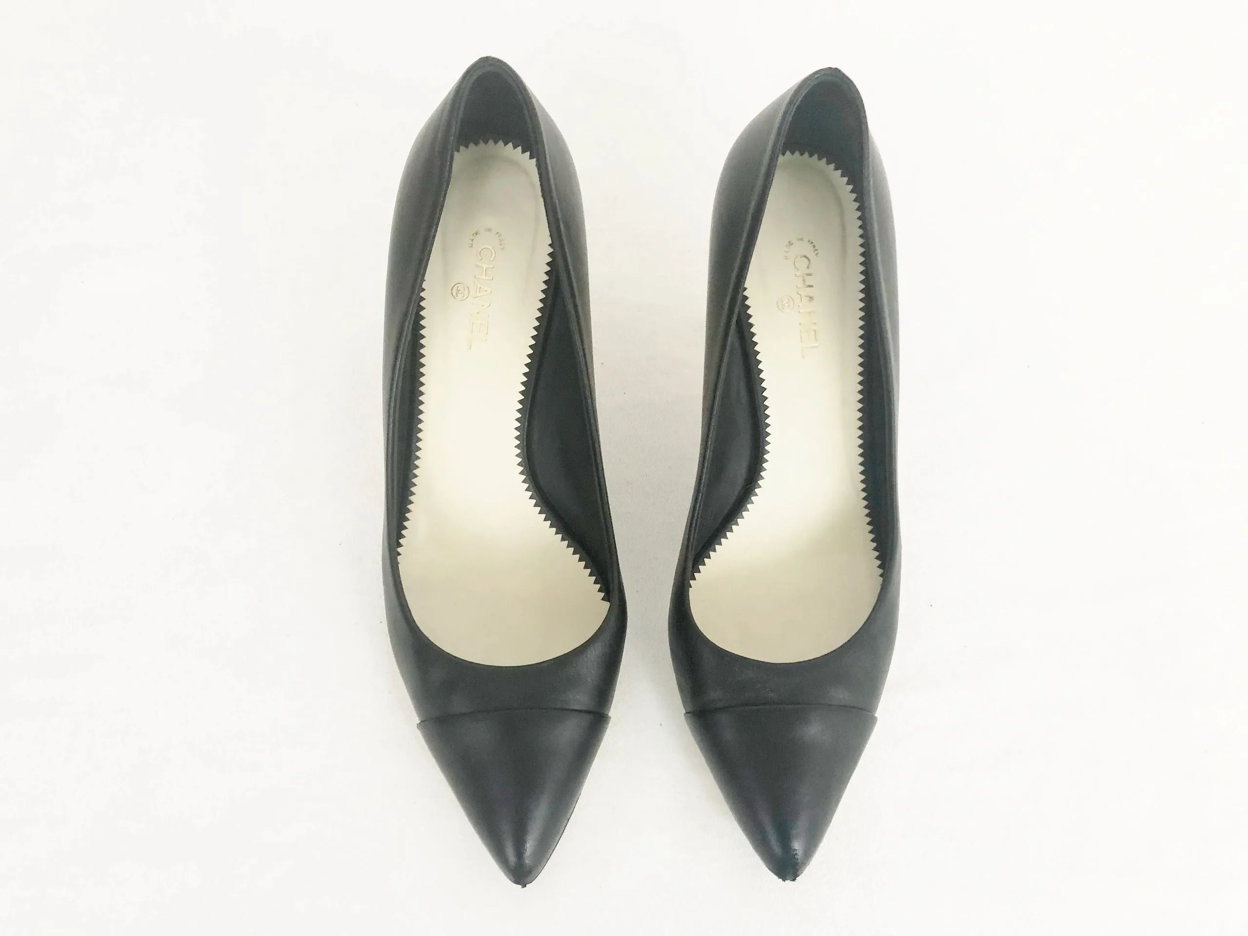 Chanel Leather Cc Pumps Size 41 It (11 Us)