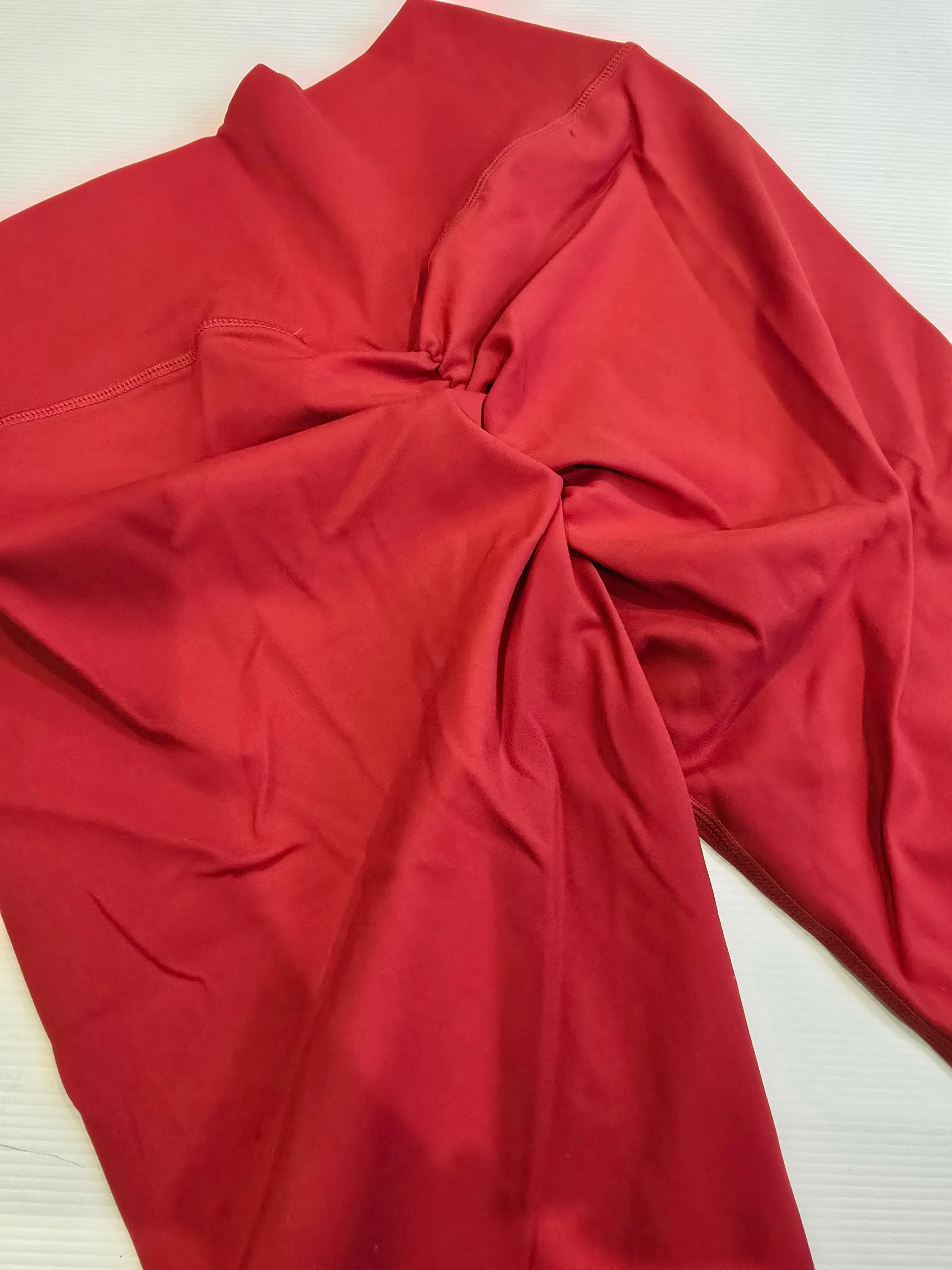 Cherry Leggings - Invisible Scrunch