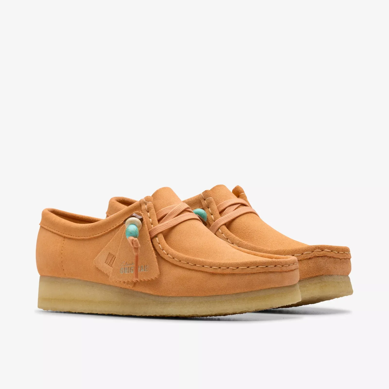 Clarks Women's Wallabee Pale Peach Suede 26180671