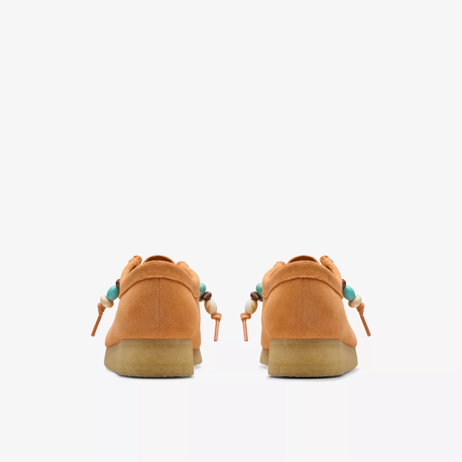 Clarks Women's Wallabee Pale Peach Suede 26180671