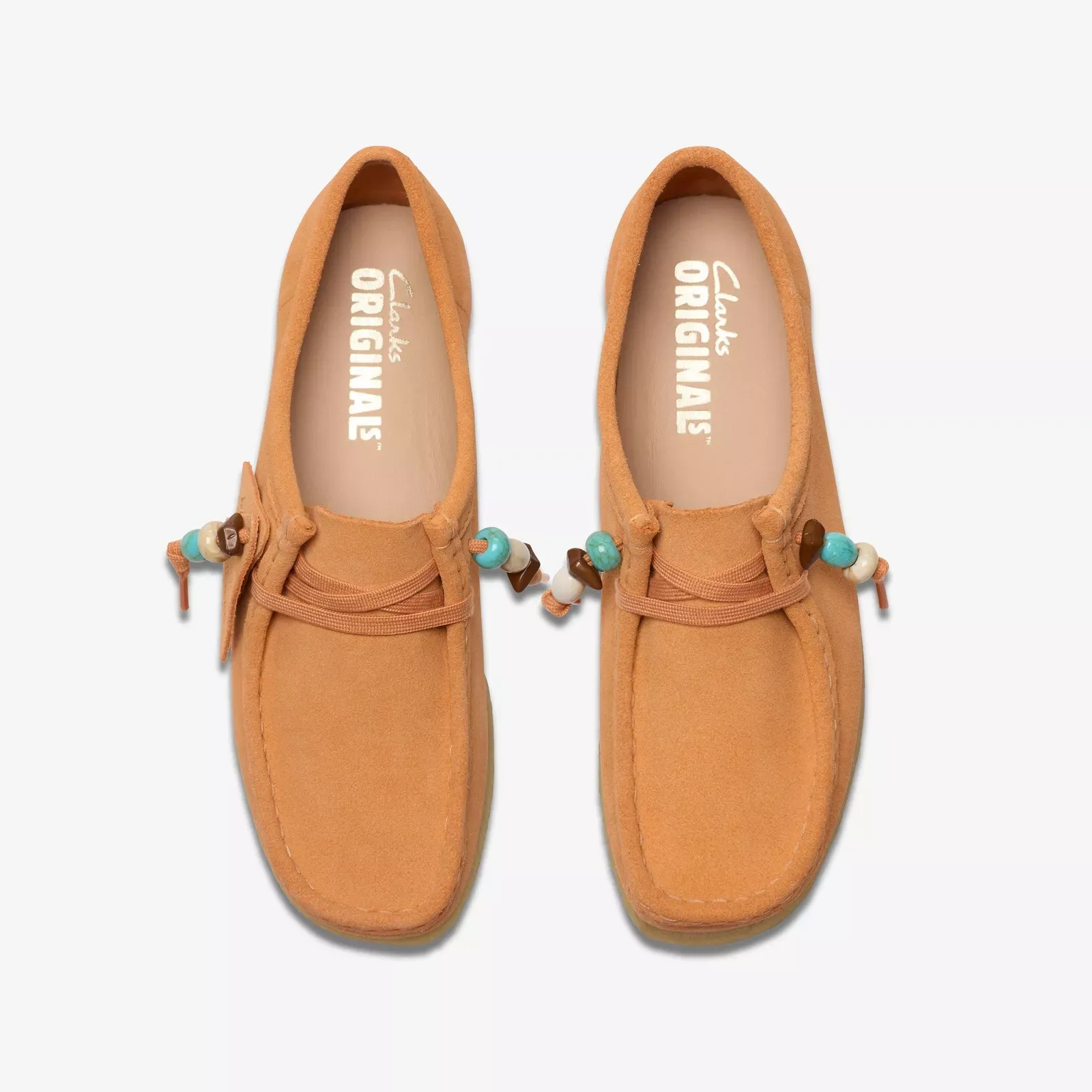 Clarks Women's Wallabee Pale Peach Suede 26180671
