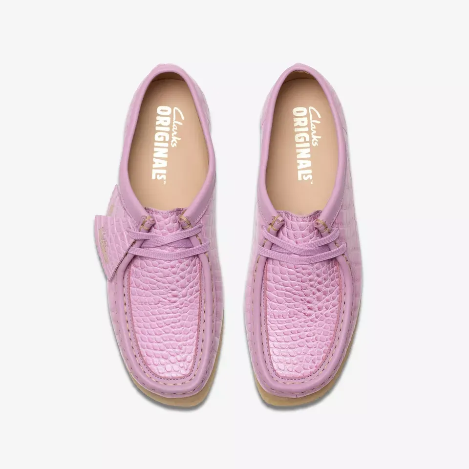Clarks Women's Wallabee Powder Mauve Croc 26180166