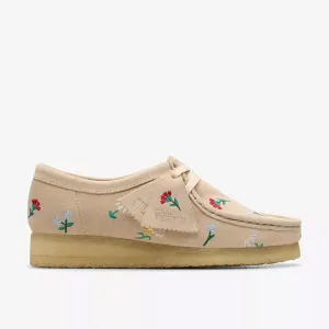 Clarks Women's Wallabee Taupe Embroidery 26180171