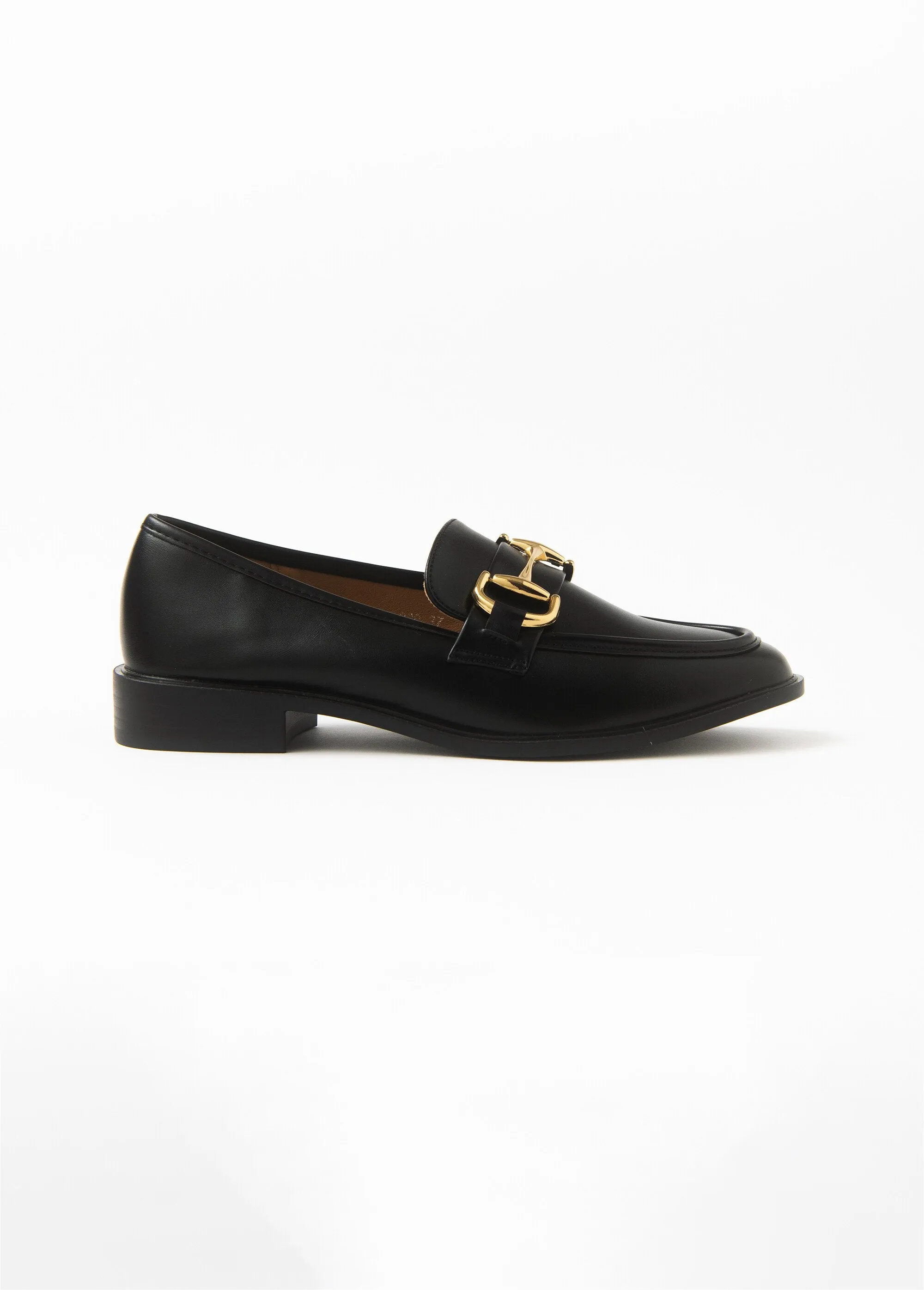 Elegant women's loafers with bits