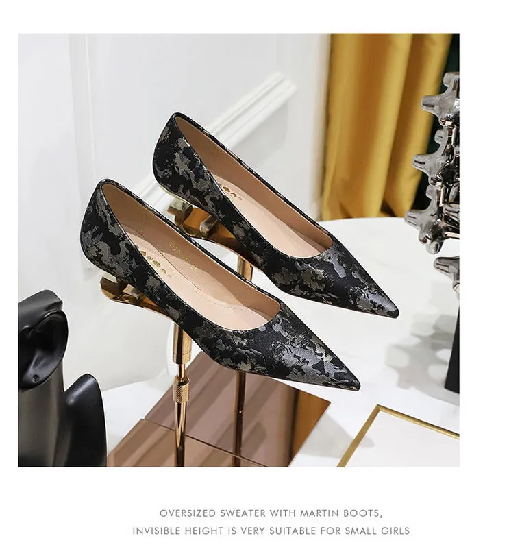 Floral cloth surface 3 cm Kitten heels Women Shoes Sweet Fashion Low Heel Ladies Shoes pointed Toe Women Pumps
