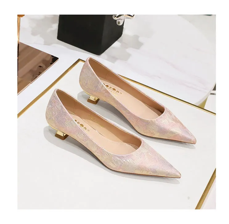 Floral cloth surface 3 cm Kitten heels Women Shoes Sweet Fashion Low Heel Ladies Shoes pointed Toe Women Pumps