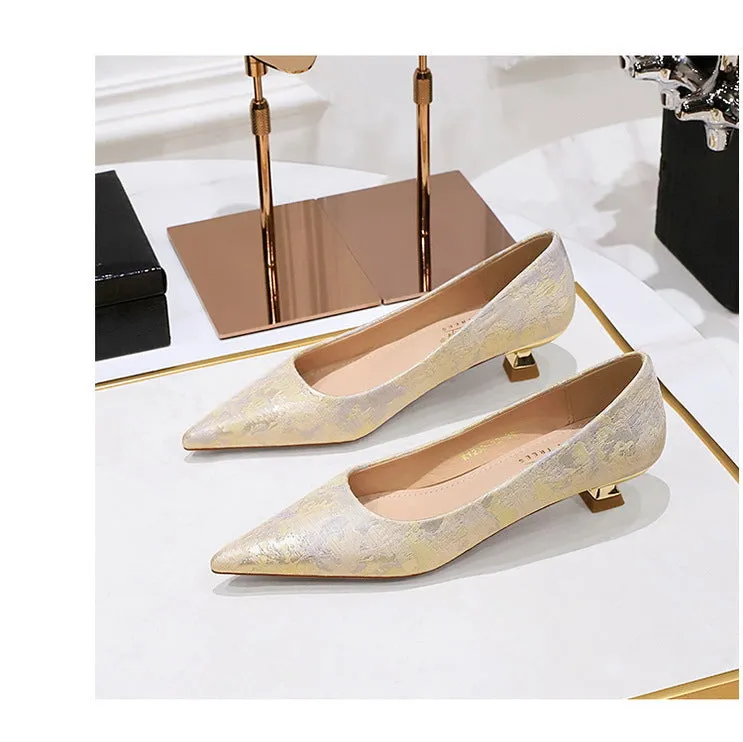 Floral cloth surface 3 cm Kitten heels Women Shoes Sweet Fashion Low Heel Ladies Shoes pointed Toe Women Pumps