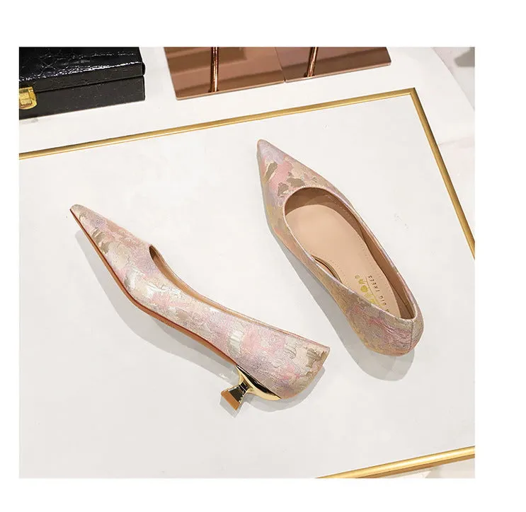 Floral cloth surface 3 cm Kitten heels Women Shoes Sweet Fashion Low Heel Ladies Shoes pointed Toe Women Pumps