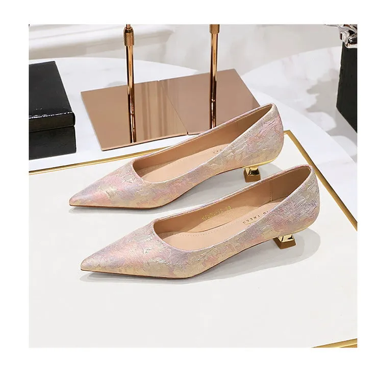 Floral cloth surface 3 cm Kitten heels Women Shoes Sweet Fashion Low Heel Ladies Shoes pointed Toe Women Pumps