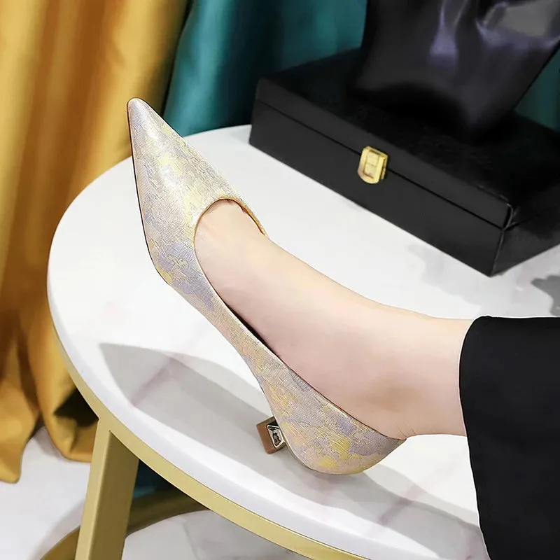 Floral cloth surface 3 cm Kitten heels Women Shoes Sweet Fashion Low Heel Ladies Shoes pointed Toe Women Pumps