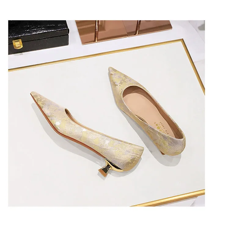 Floral cloth surface 3 cm Kitten heels Women Shoes Sweet Fashion Low Heel Ladies Shoes pointed Toe Women Pumps