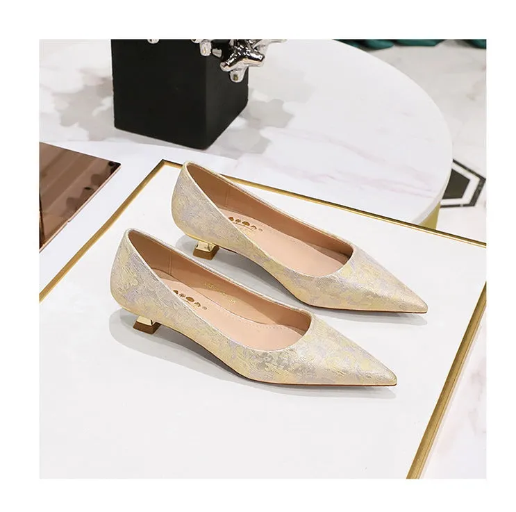 Floral cloth surface 3 cm Kitten heels Women Shoes Sweet Fashion Low Heel Ladies Shoes pointed Toe Women Pumps