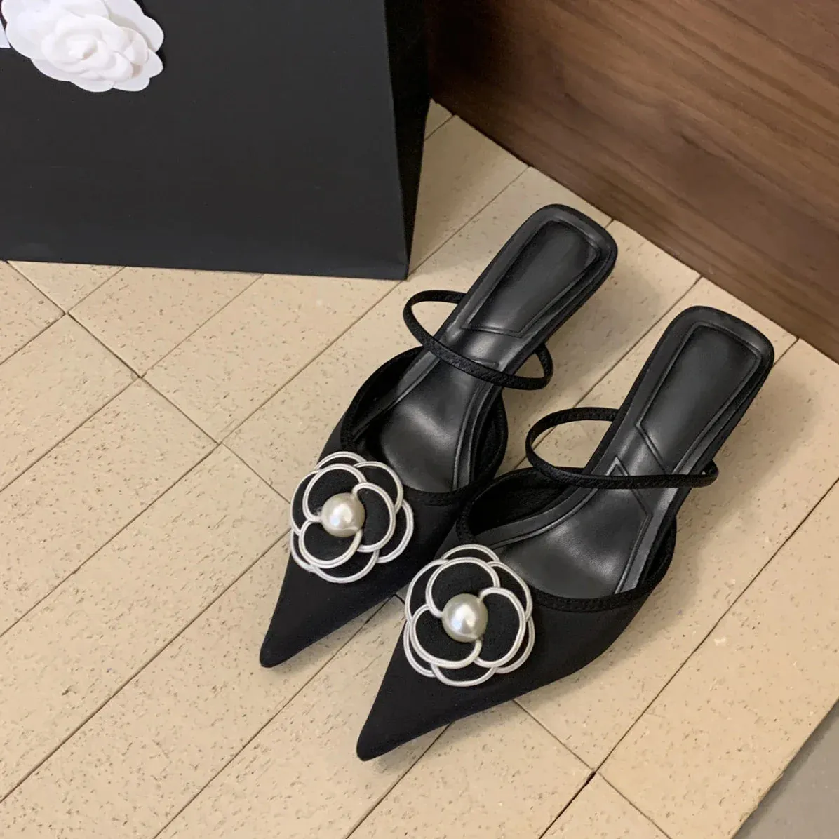 Flower Pointed Toe High Heels Women Luxury Designer Sandals Female Summer Elegant Fashion Pumps Woman Flower Mule Slippers Women