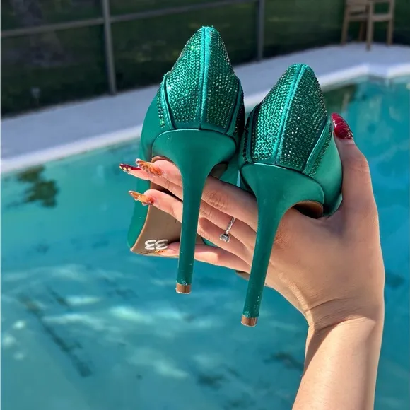 Jessica Simpson Emerald Green Satin Heels
