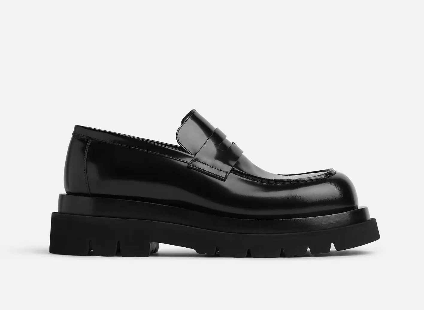 Lug Loafer