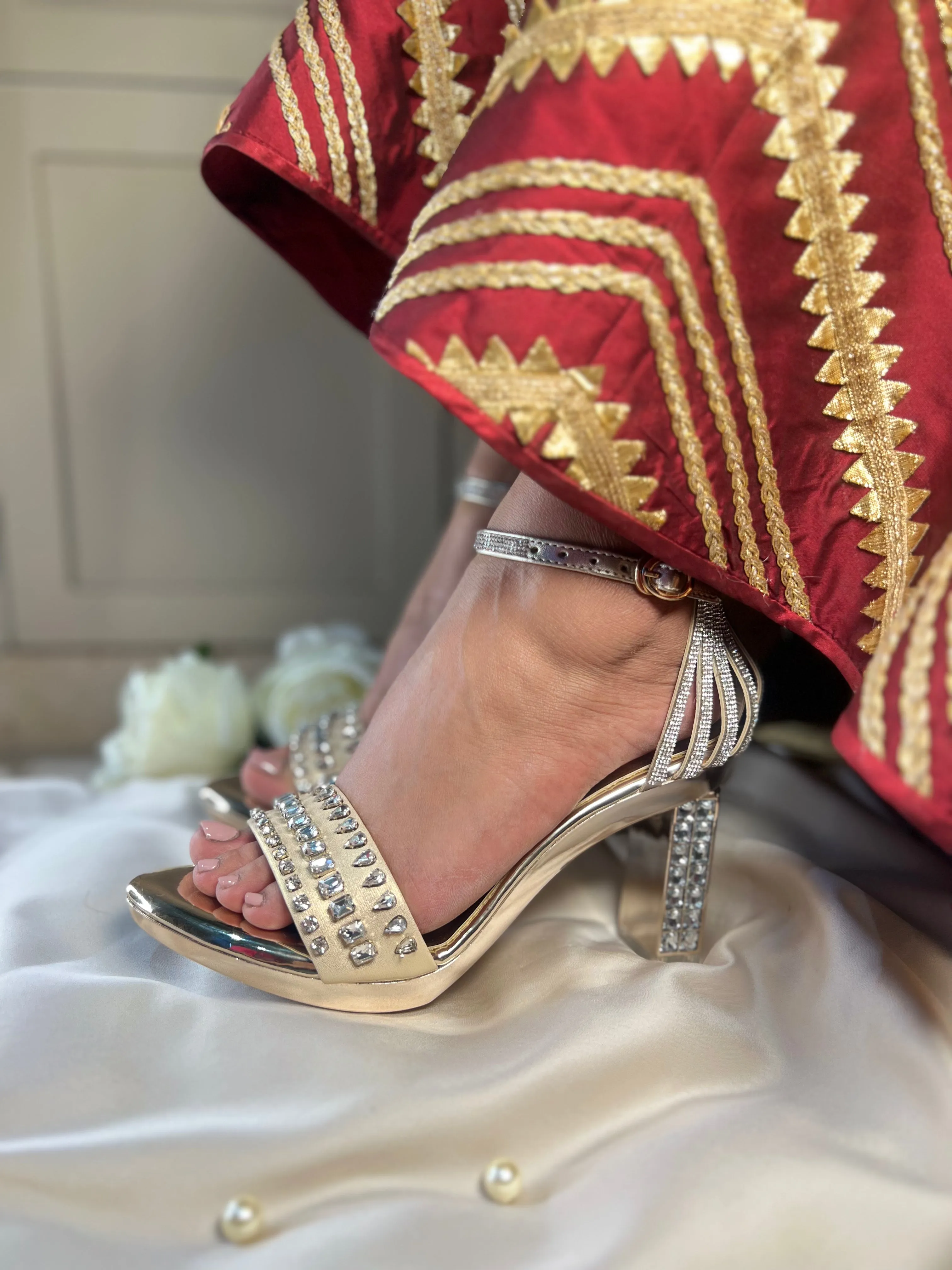 Luxe Diamond Heels with Anklet Back Cover