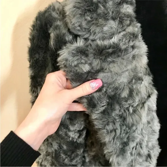 LUXURY FUR COAT