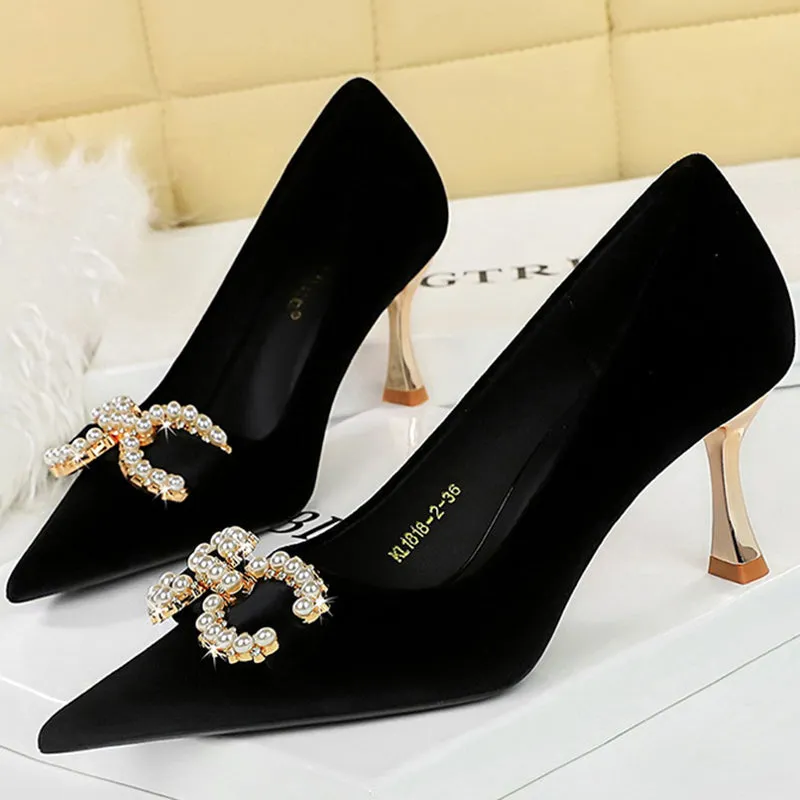 Luxury Women 7cm High Heels Wedding Pumps Lady Luxury Designer Metal Chain Buckle High Heels Stiletto Women Dress Shoes