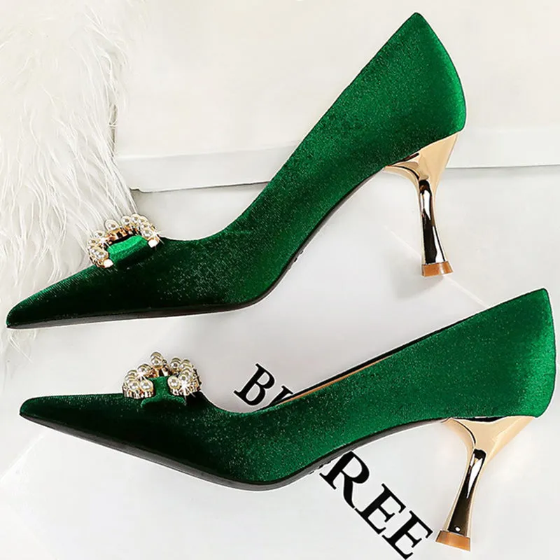 Luxury Women 7cm High Heels Wedding Pumps Lady Luxury Designer Metal Chain Buckle High Heels Stiletto Women Dress Shoes