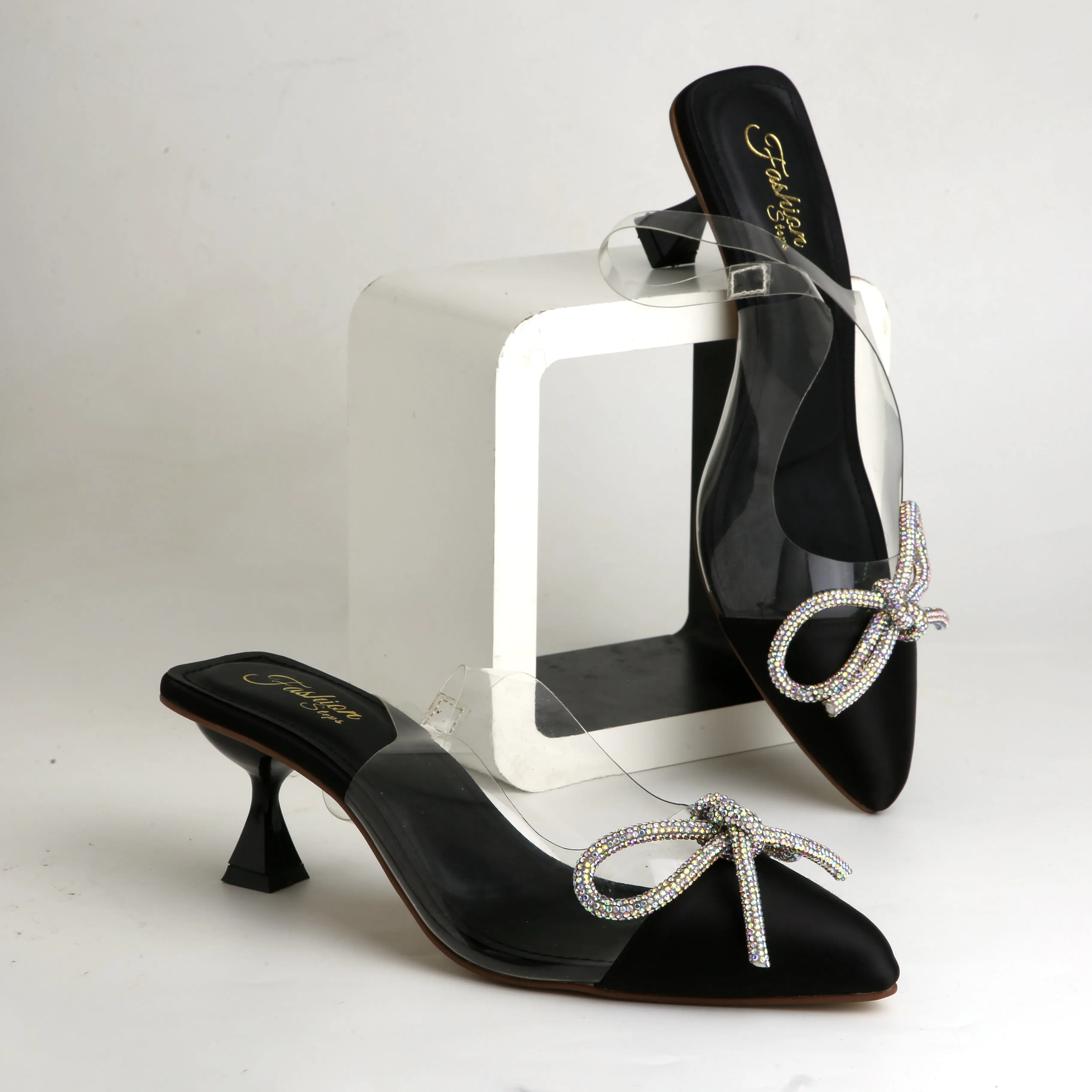 Maximus Heels
