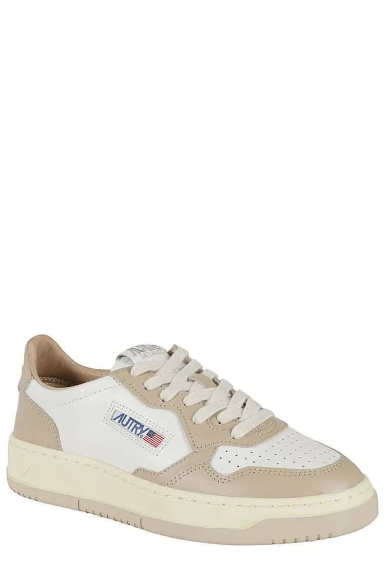 Medalist Low Sneakers