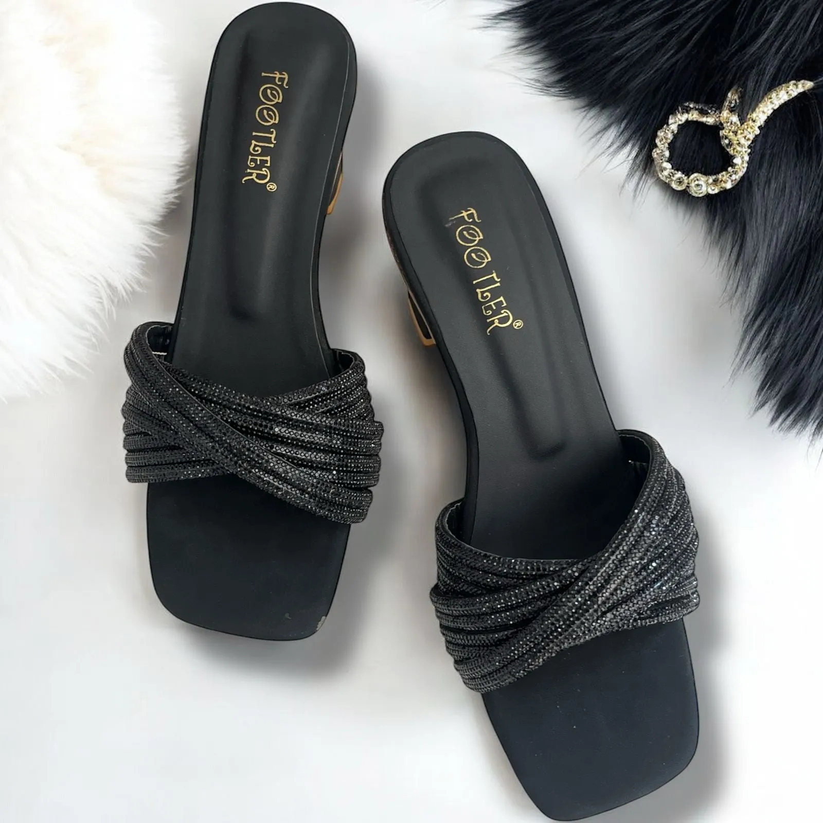 New cross heel