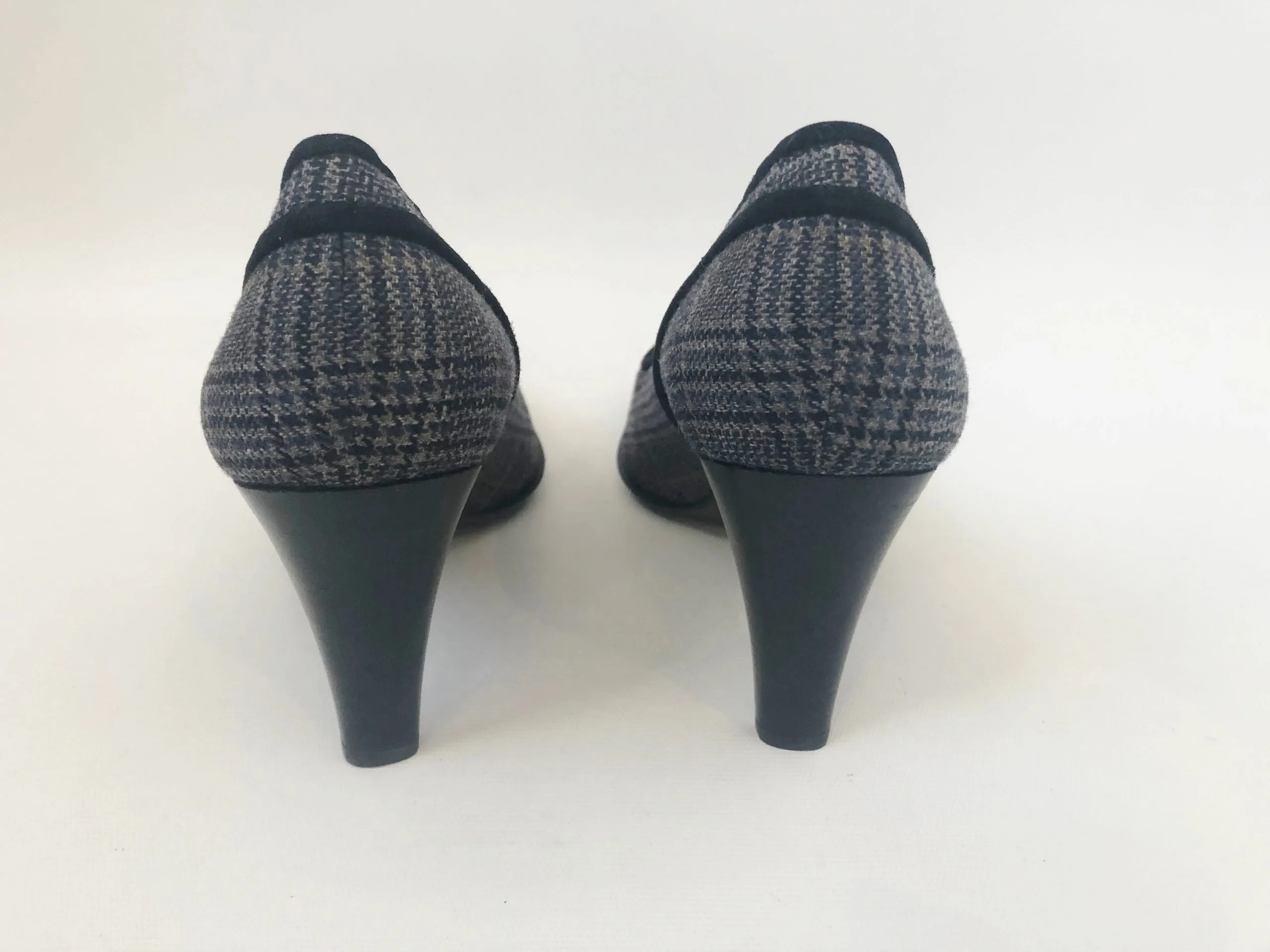 NEW Stuart Weitzman Plaid Pumps Size 9