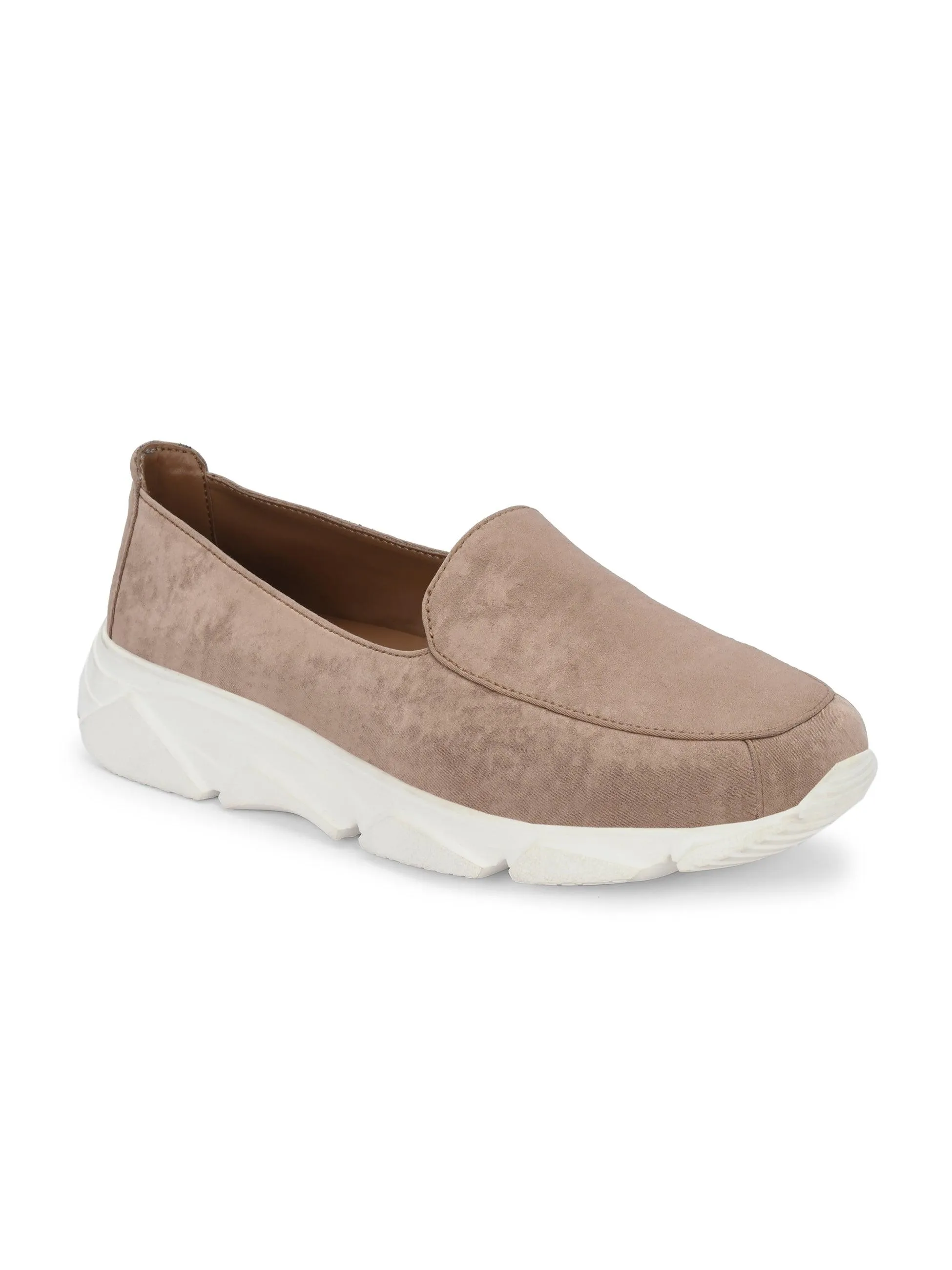 Rosé Chic Sneakers