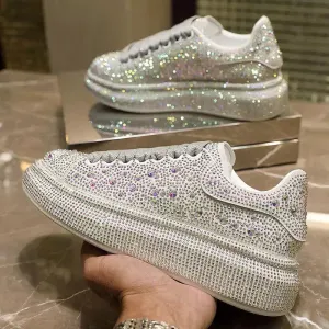 Silver sneaker for women
