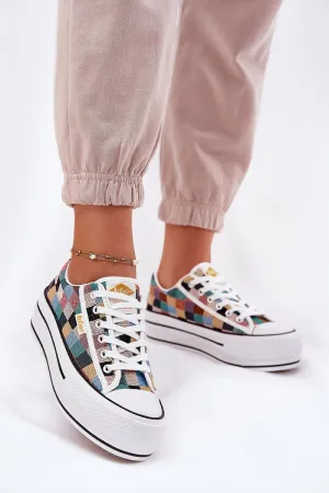 Sneakers Step in style