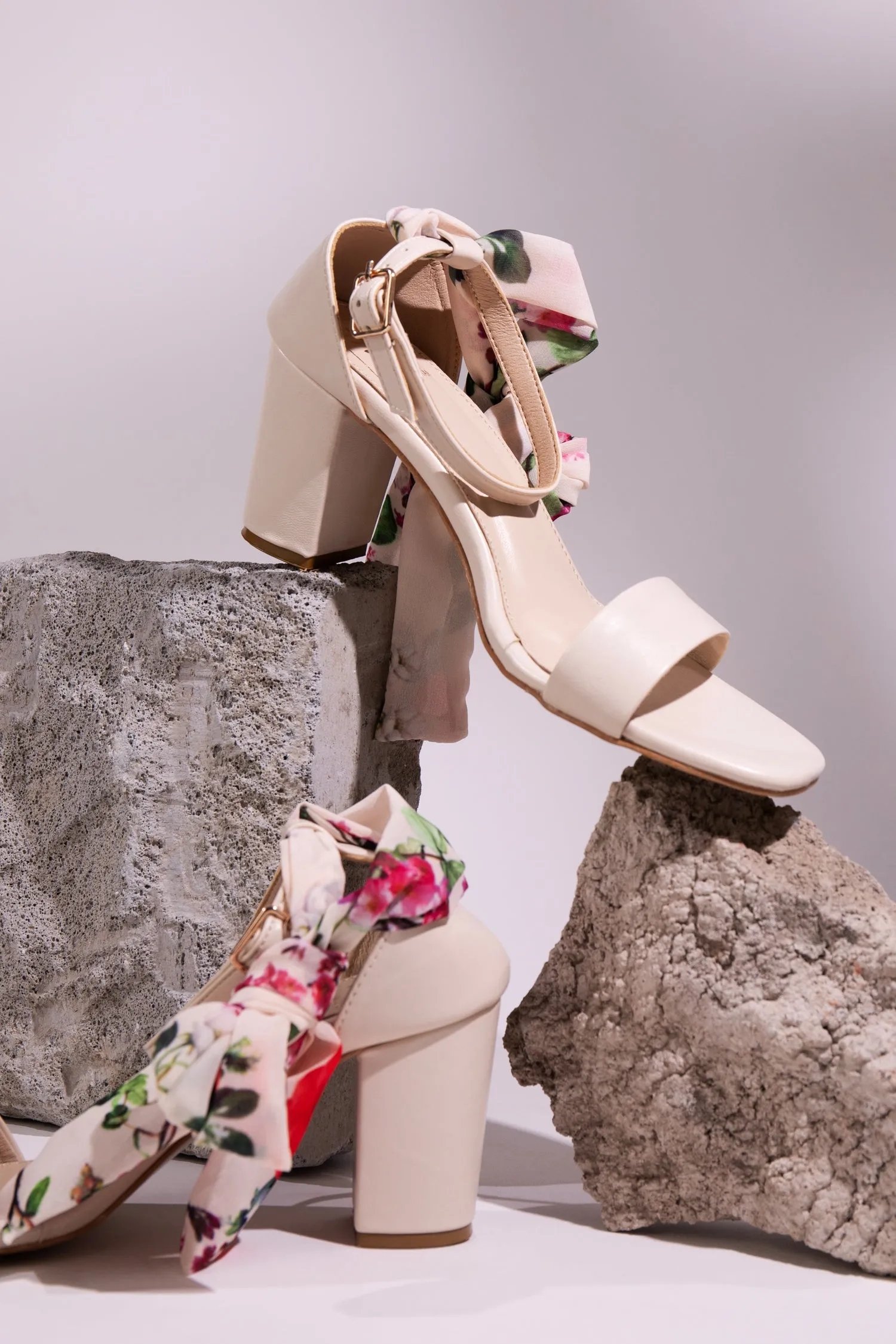 Springfield Tie-up Heels