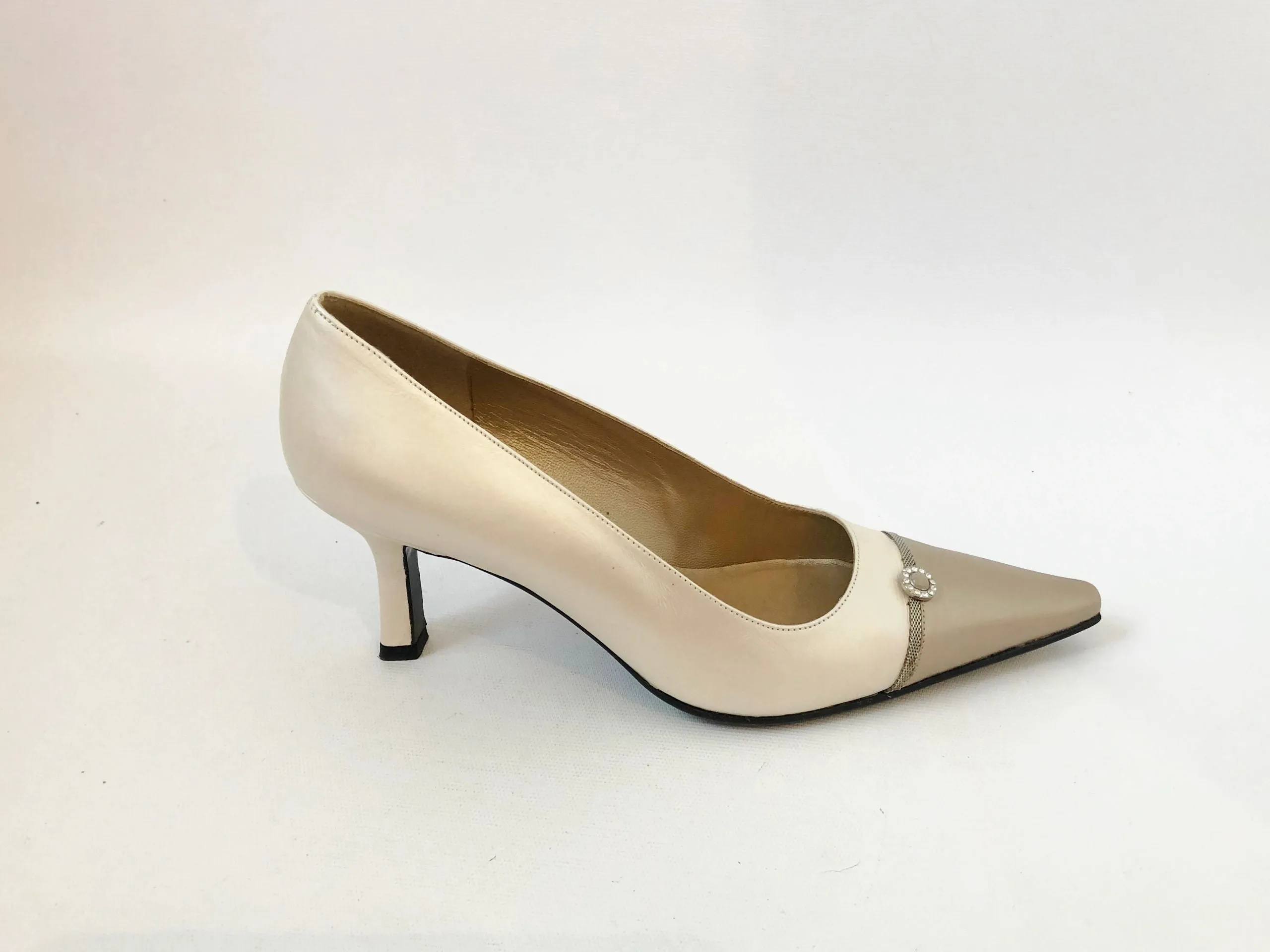 Stuart Weitzman Cap Toe Pump Size 7.5