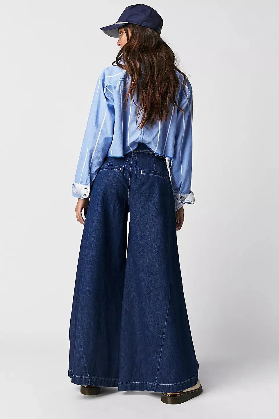 Trendy Plus-Size Wide Leg Denim Pants for Effortless Street Style