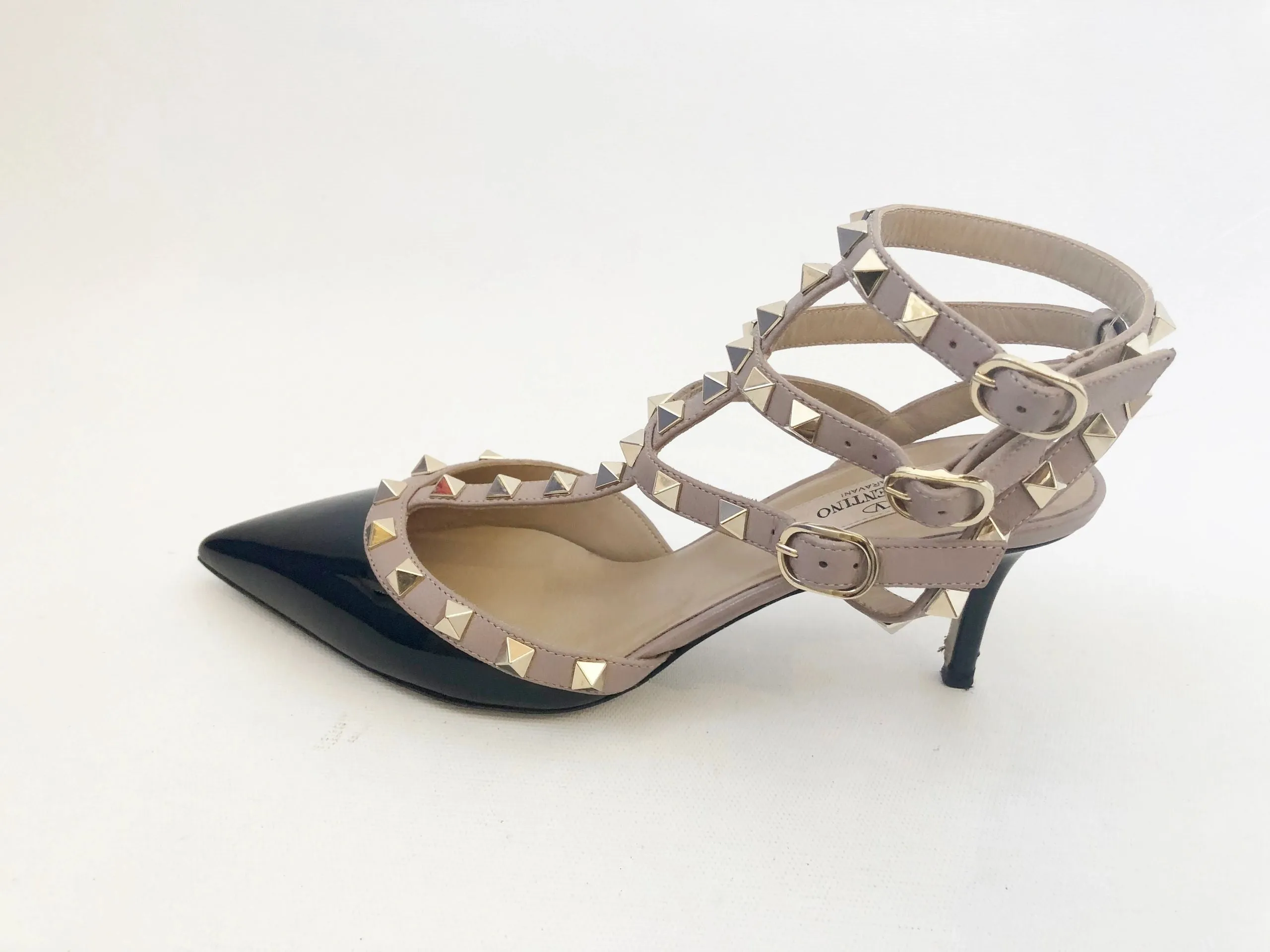 Valentino Rockstud T-Strap Pump Size 36.5 It (6.5 Us)