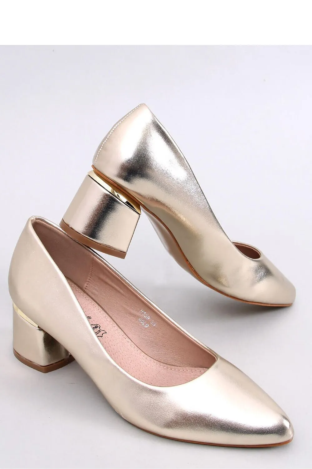 Woman Gold Block Heels Court Shoes
